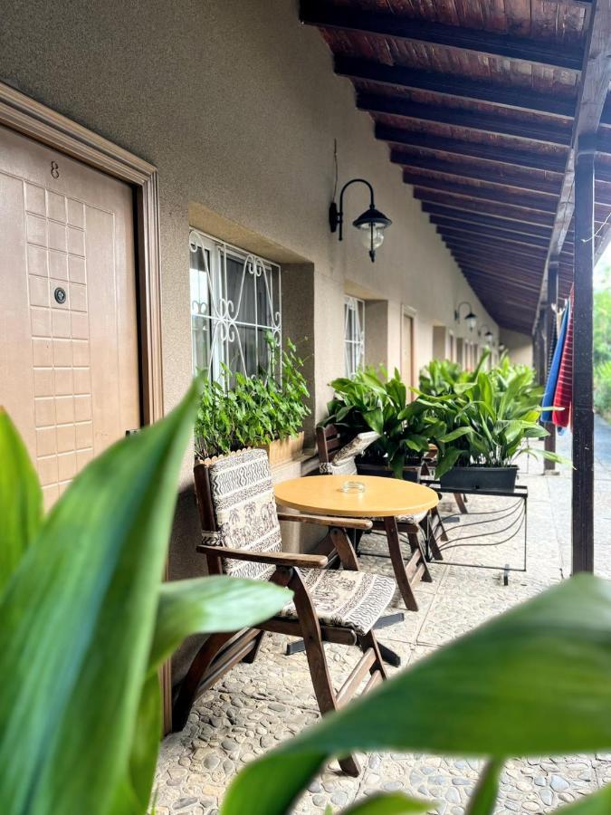 Lotus Family Hotel - Free Parking Slăntjev Brjag Exteriör bild
